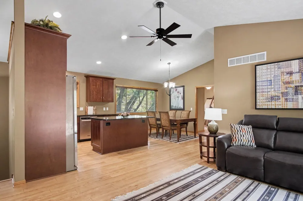 10725 Freeport Avenue Freeport, MI 49325