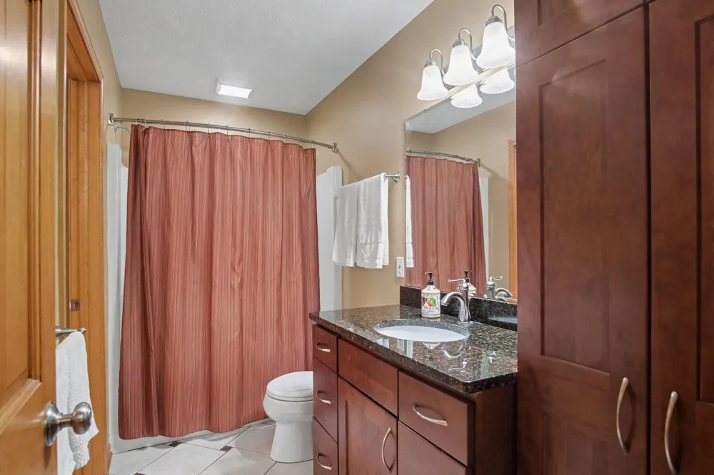 10725 Freeport Avenue Freeport, MI 49325