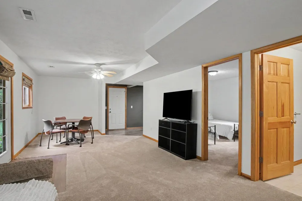10725 Freeport Avenue Freeport, MI 49325