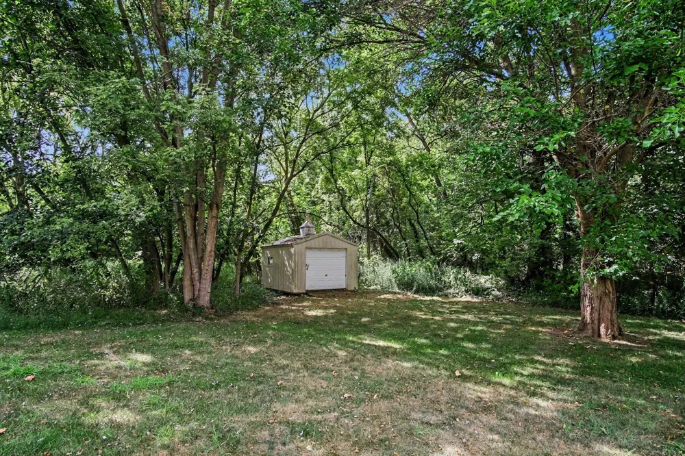 10725 Freeport Avenue Freeport, MI 49325