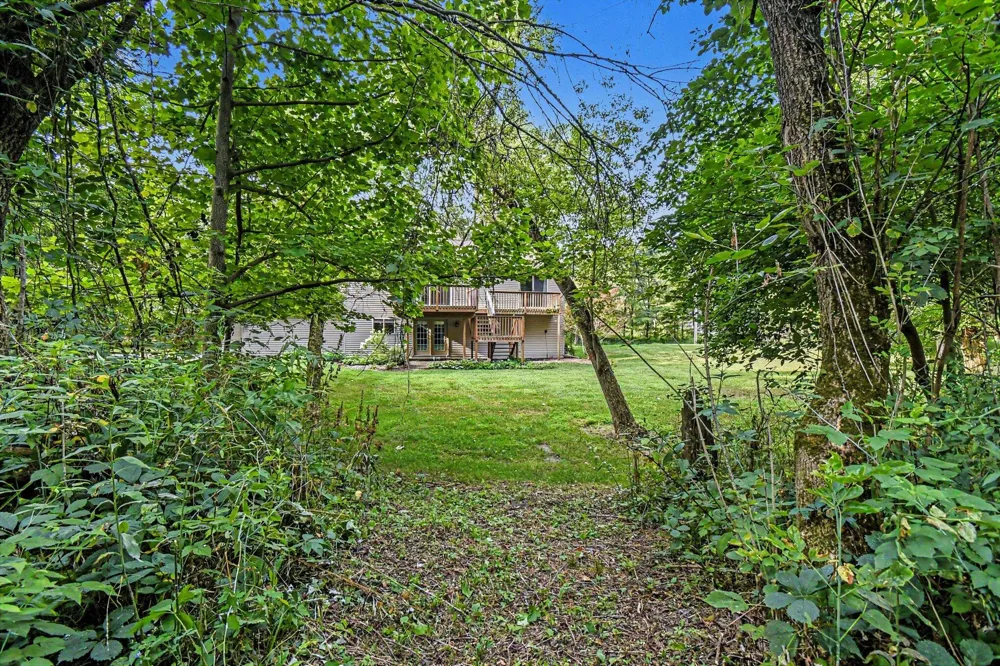 10725 Freeport Avenue Freeport, MI 49325