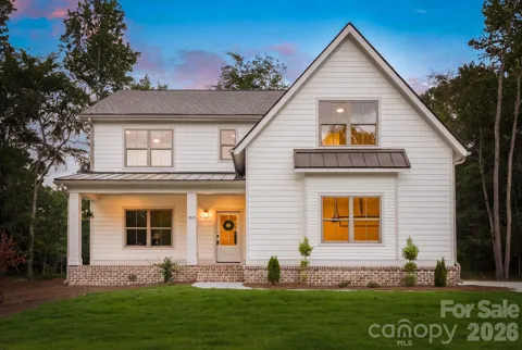 2315 Chateau Court