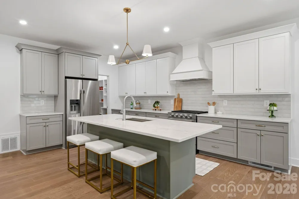 2315 Chateau Court Matthews, NC 28105