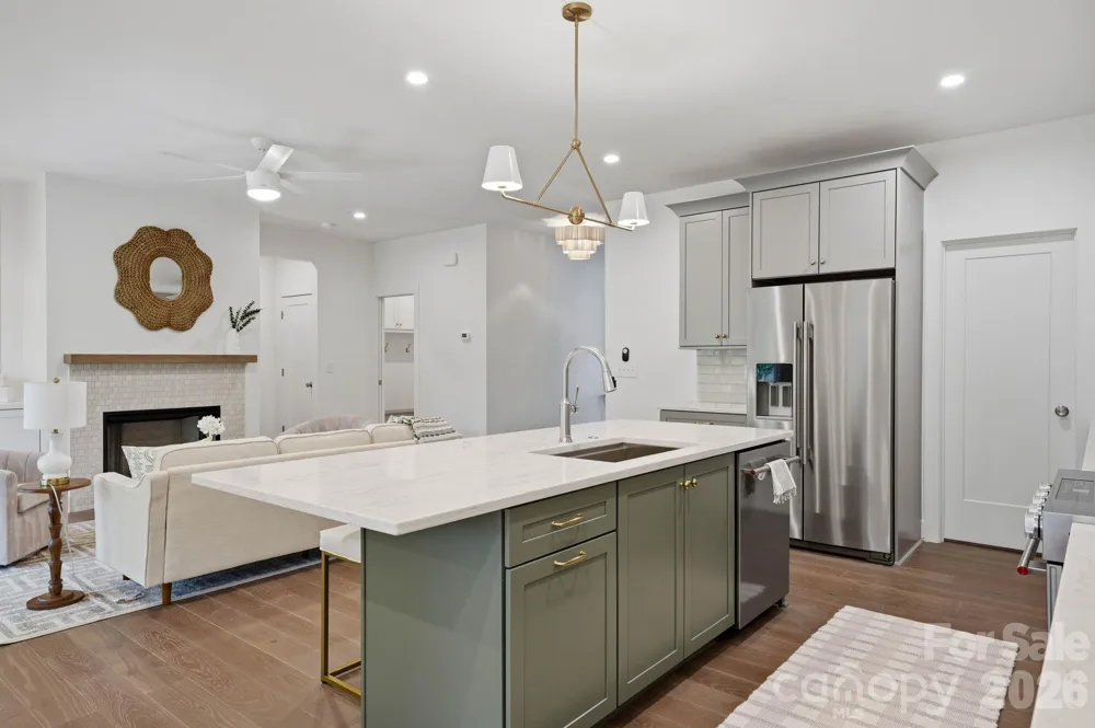 2315 Chateau Court Matthews, NC 28105
