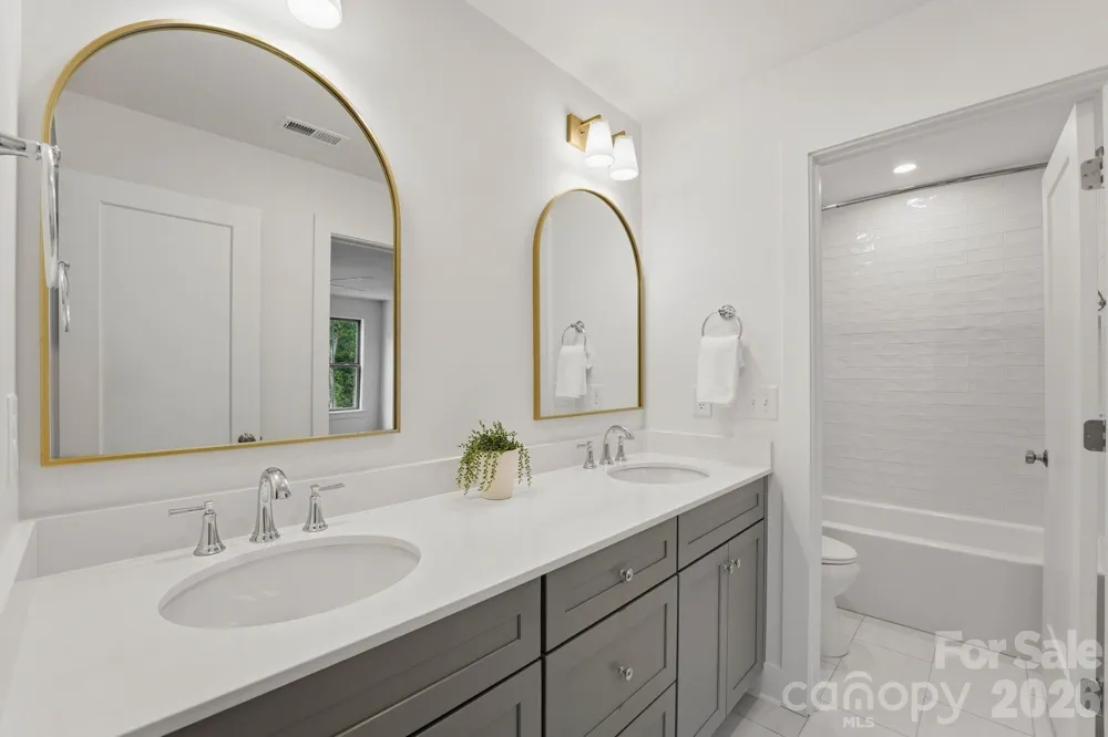 2315 Chateau Court Matthews, NC 28105