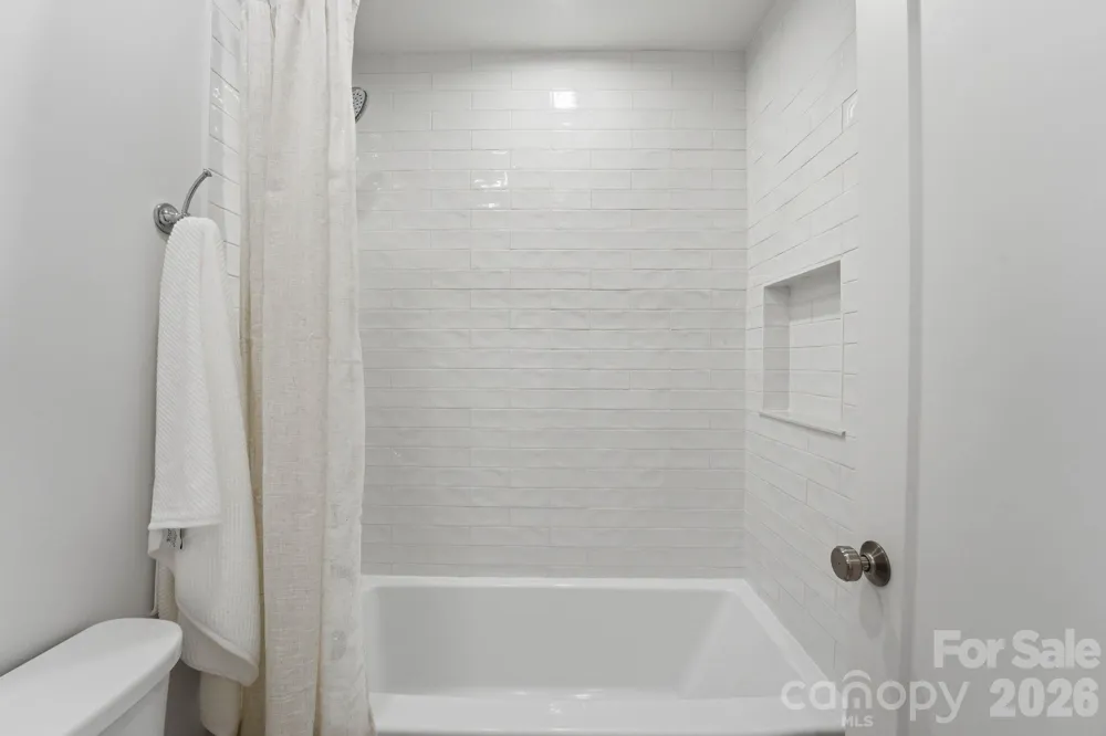 2315 Chateau Court Matthews, NC 28105