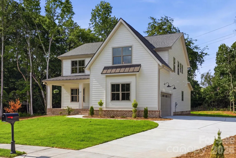 2315 Chateau Court Matthews, NC 28105