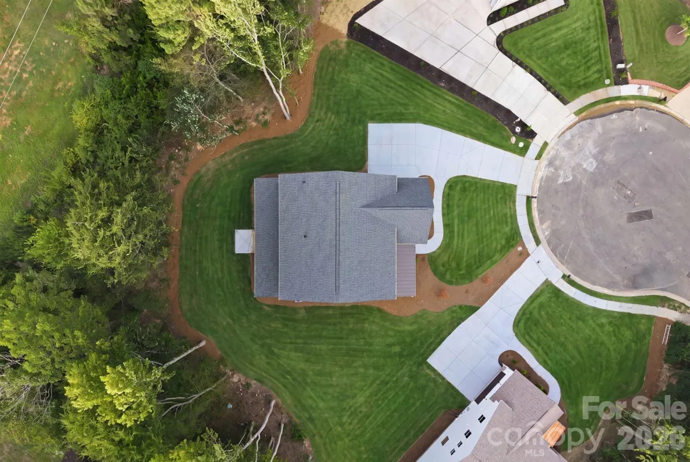 2315 Chateau Court Matthews, NC 28105