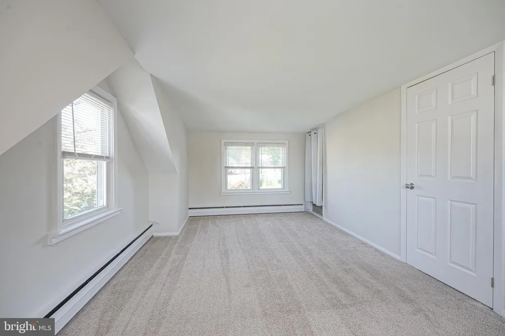 136 READ AVENUE #B Runnemede, NJ 08078