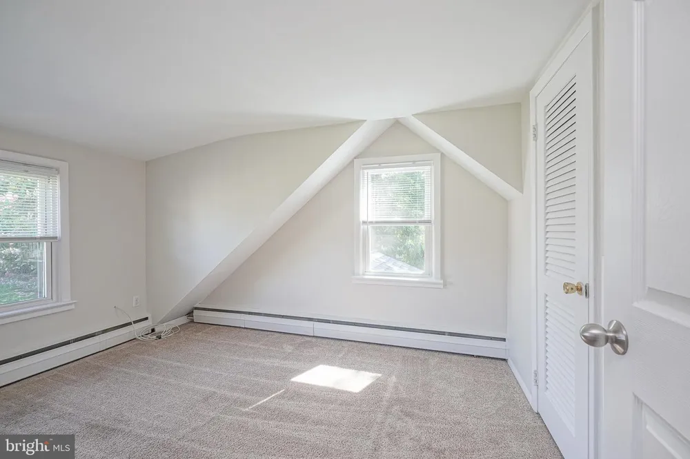 136 READ AVENUE #B Runnemede, NJ 08078