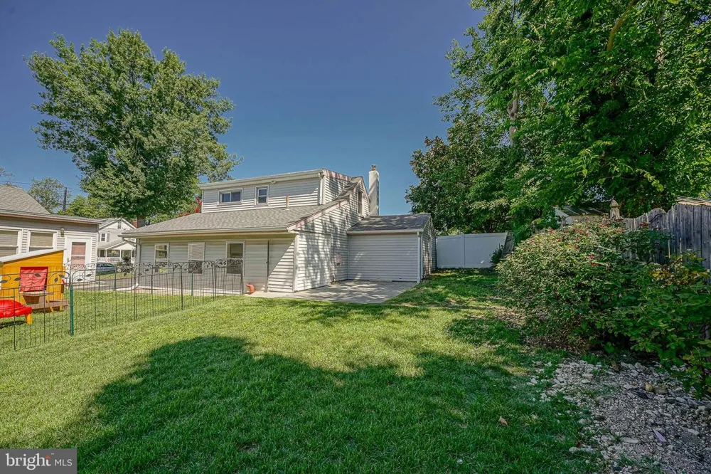 136 READ AVENUE #B Runnemede, NJ 08078