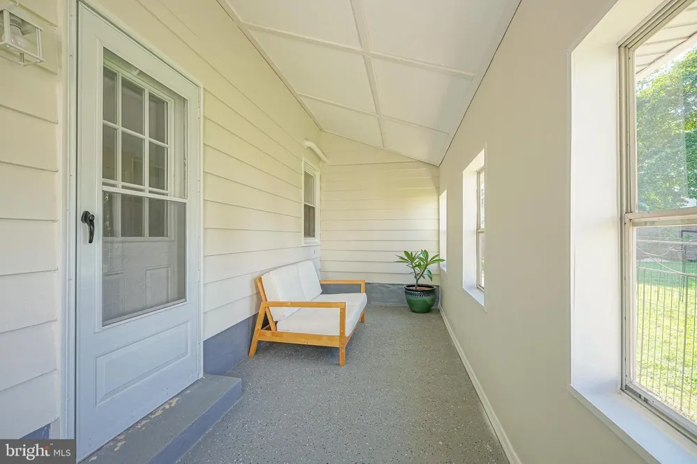 136 READ AVENUE #B Runnemede, NJ 08078