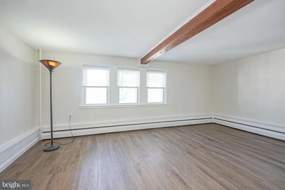136 READ AVENUE #B Runnemede, NJ 08078