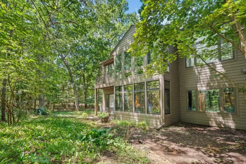 1501 W Water Street #64