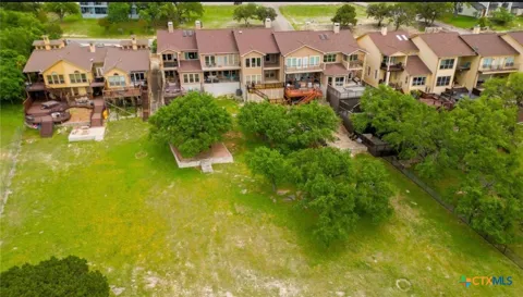 976 Parkview Drive