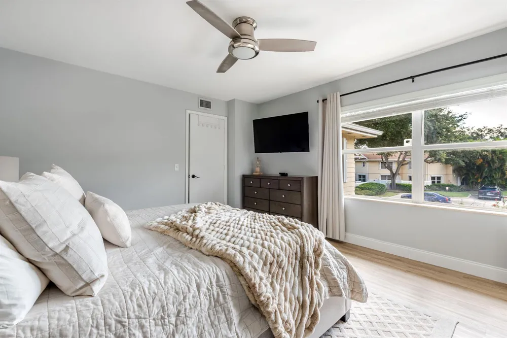 8135 Bridgewater Court #35C Lake Clarke Shores, FL 33406