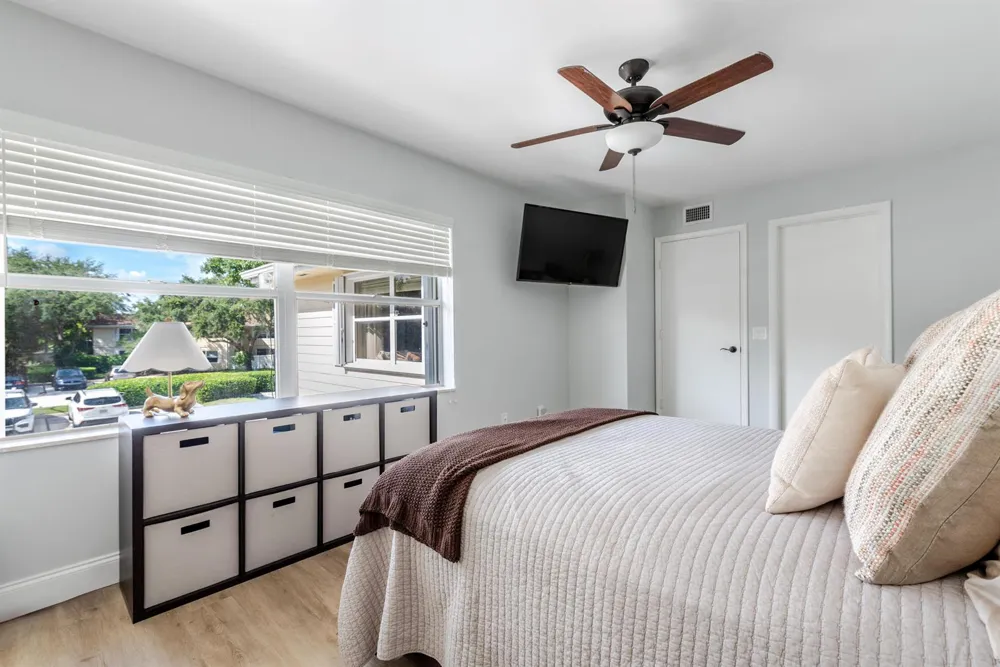 8135 Bridgewater Court #35C Lake Clarke Shores, FL 33406