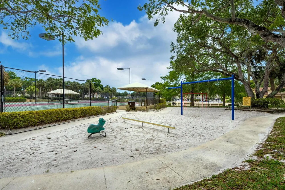 8135 Bridgewater Court #35C Lake Clarke Shores, FL 33406