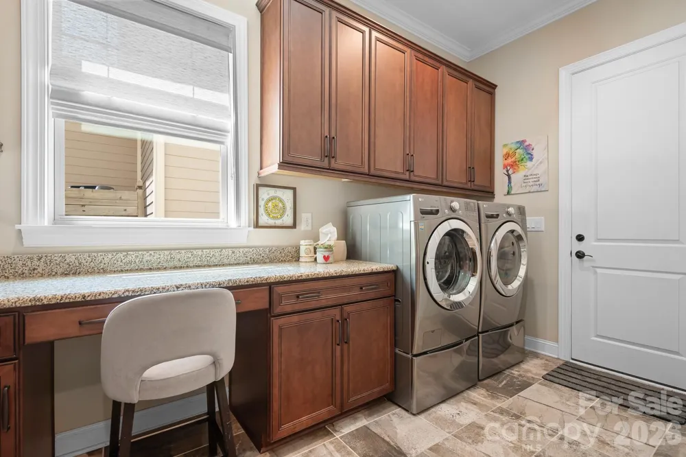 7142 Hanging Rock Court Denver, NC 28037