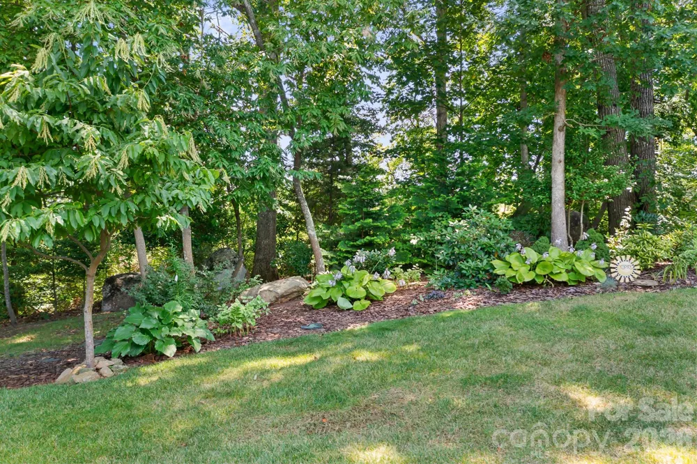7142 Hanging Rock Court Denver, NC 28037