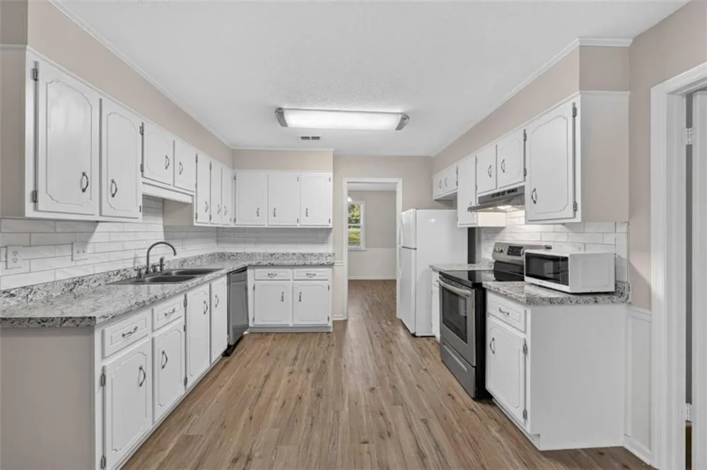 1437 Brown Road Hephzibah, GA 30815