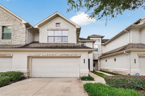 4307 Lake Walk Court