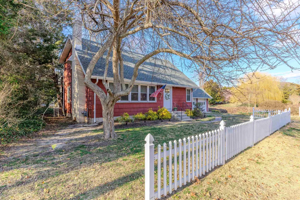 601 Seagrove Avenue Cape May Point, NJ 08212