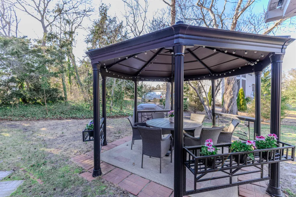 601 Seagrove Avenue Cape May Point, NJ 08212
