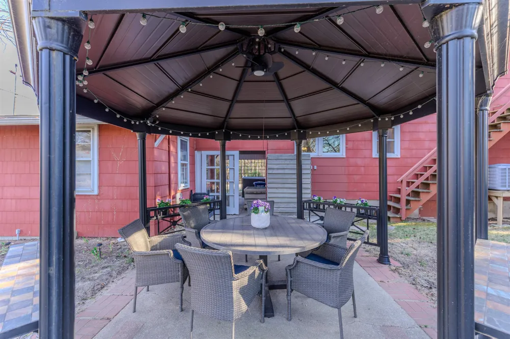 601 Seagrove Avenue Cape May Point, NJ 08212
