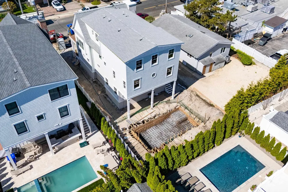 179 32nd Street Avalon, NJ 08202