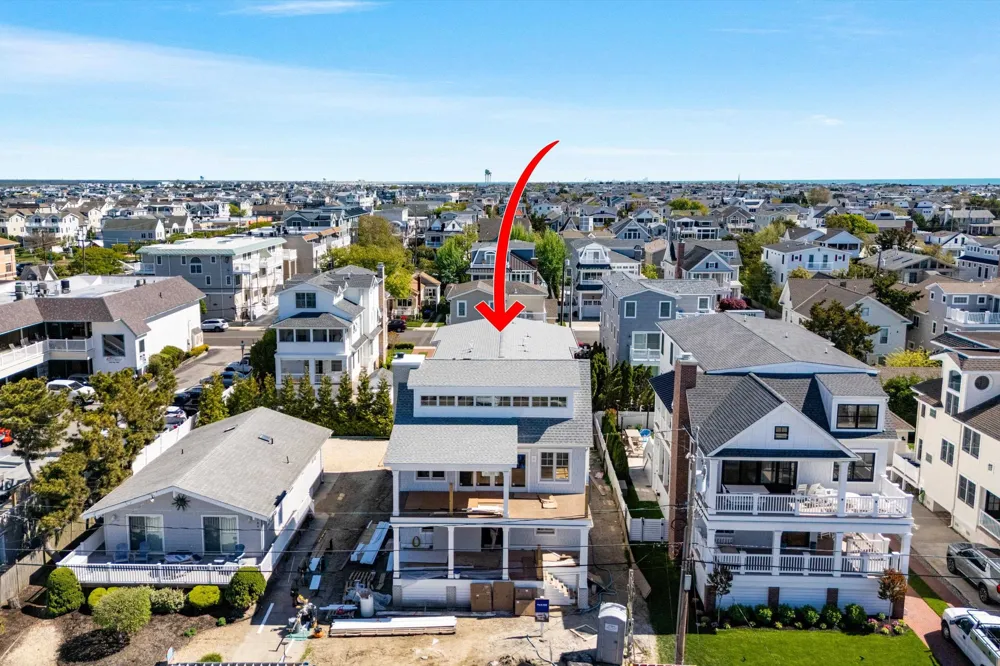 179 32nd Street Avalon, NJ 08202