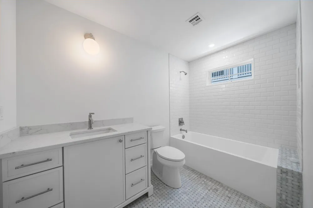 179 32nd Street Avalon, NJ 08202