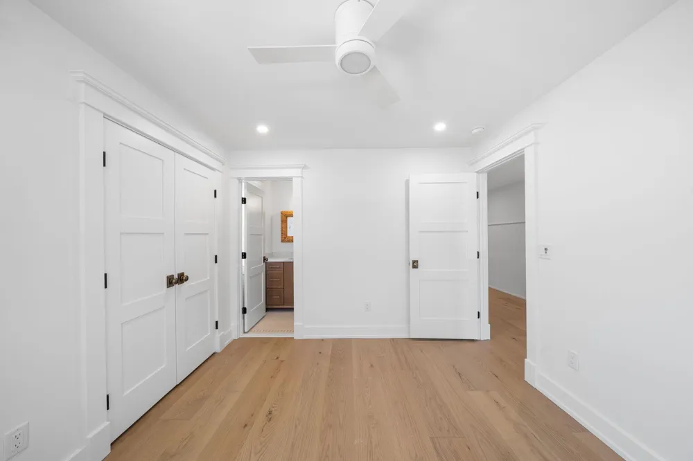 179 32nd Street Avalon, NJ 08202