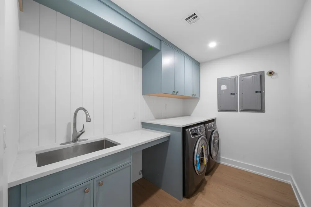 179 32nd Street Avalon, NJ 08202