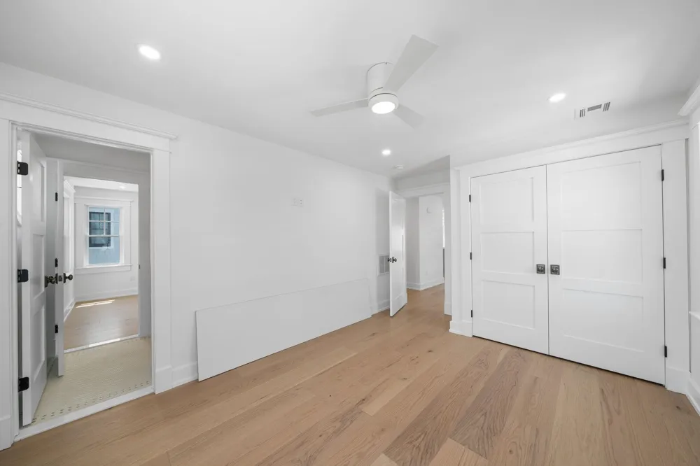 179 32nd Street Avalon, NJ 08202