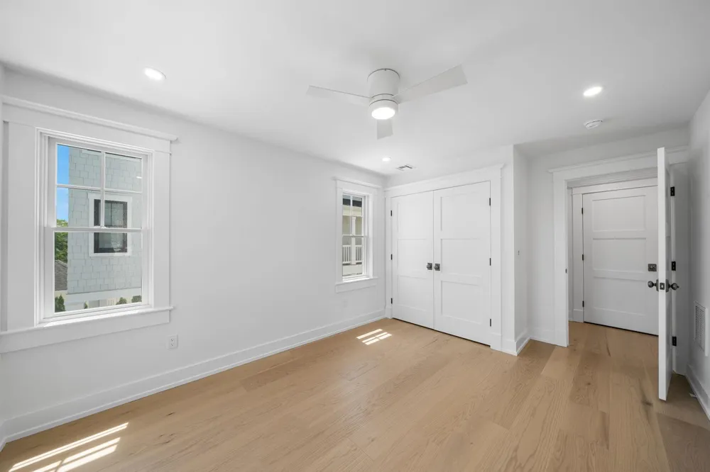 179 32nd Street Avalon, NJ 08202