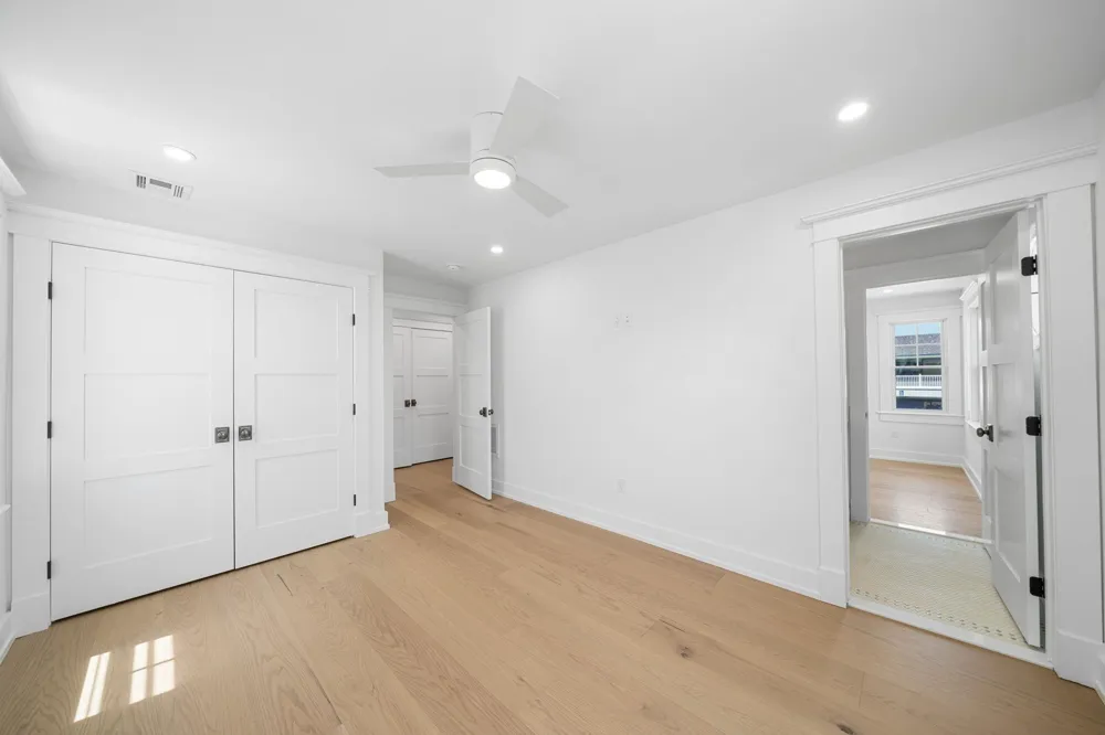 179 32nd Street Avalon, NJ 08202