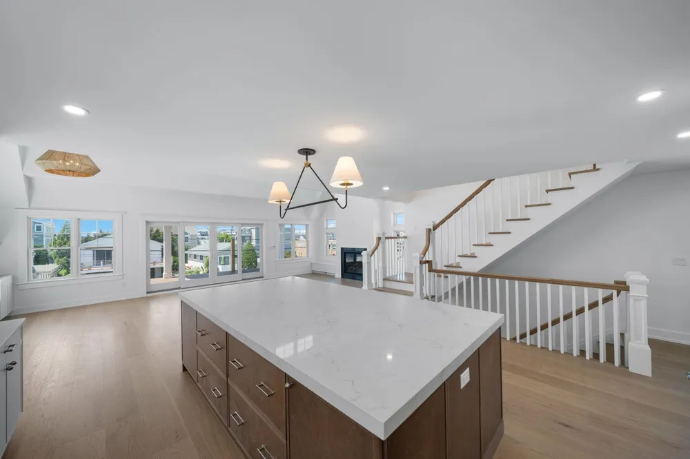 179 32nd Street Avalon, NJ 08202