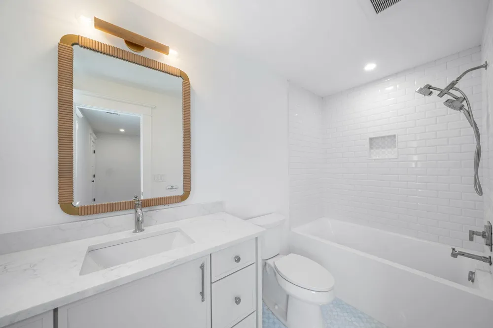 179 32nd Street Avalon, NJ 08202