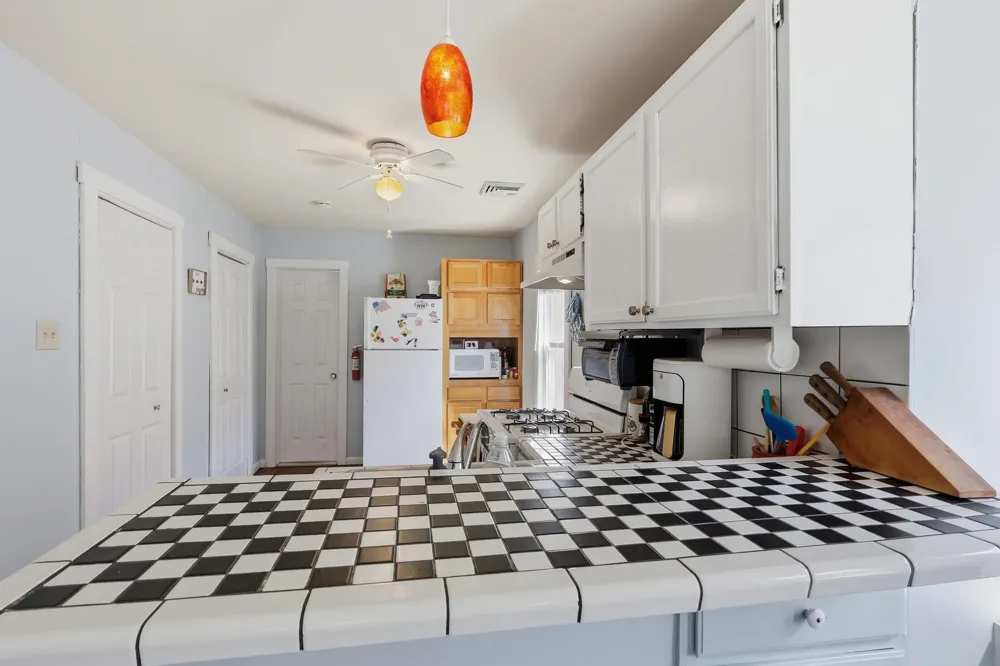 313 W Juniper Avenue Wildwood, NJ 08260