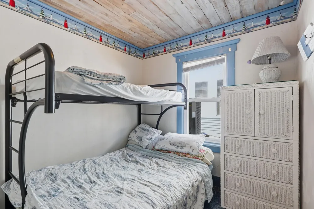 313 W Juniper Avenue Wildwood, NJ 08260