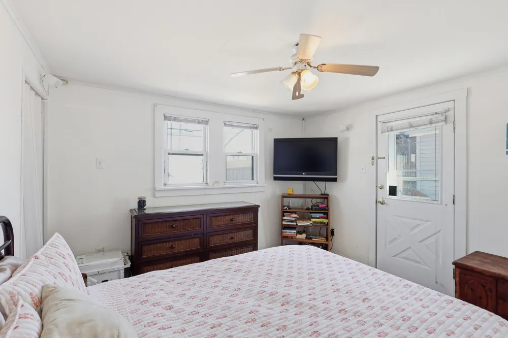313 W Juniper Avenue Wildwood, NJ 08260