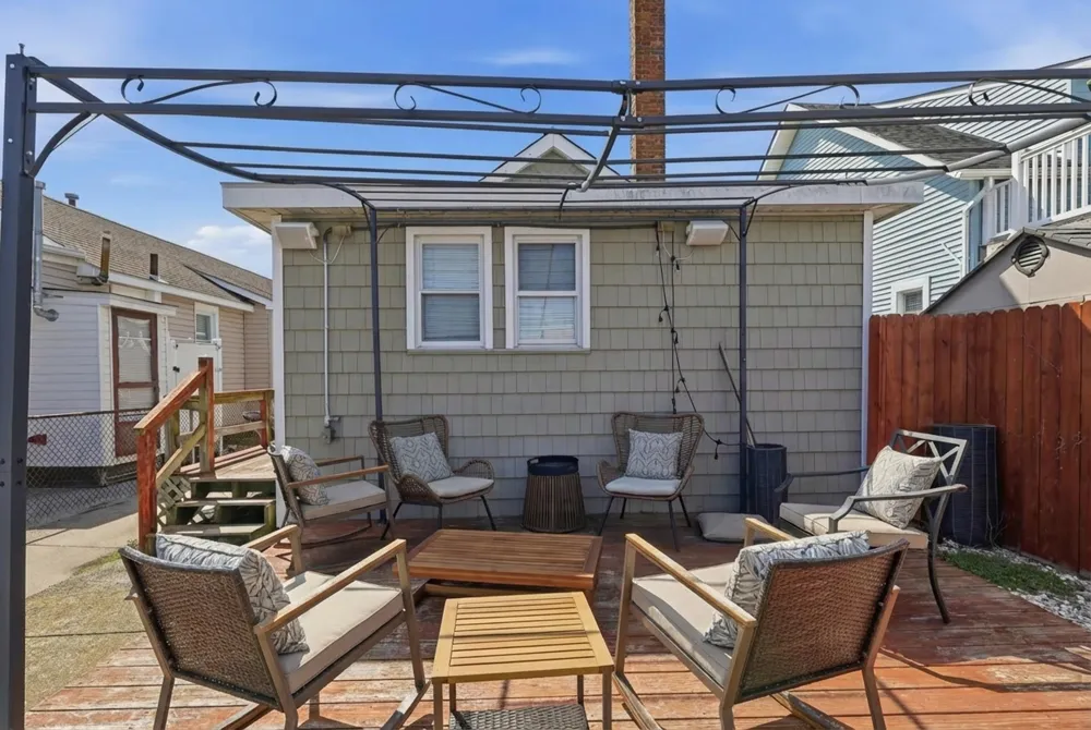313 W Juniper Avenue Wildwood, NJ 08260