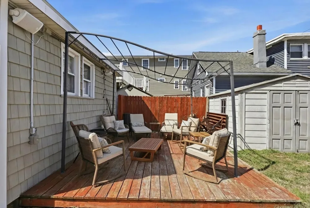 313 W Juniper Avenue Wildwood, NJ 08260