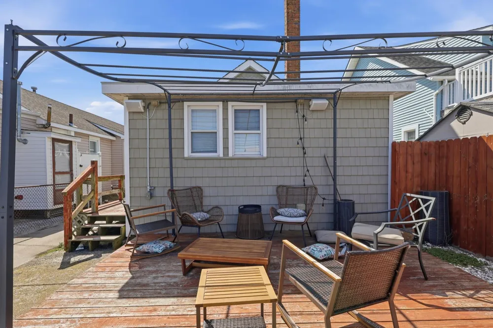313 W Juniper Avenue Wildwood, NJ 08260