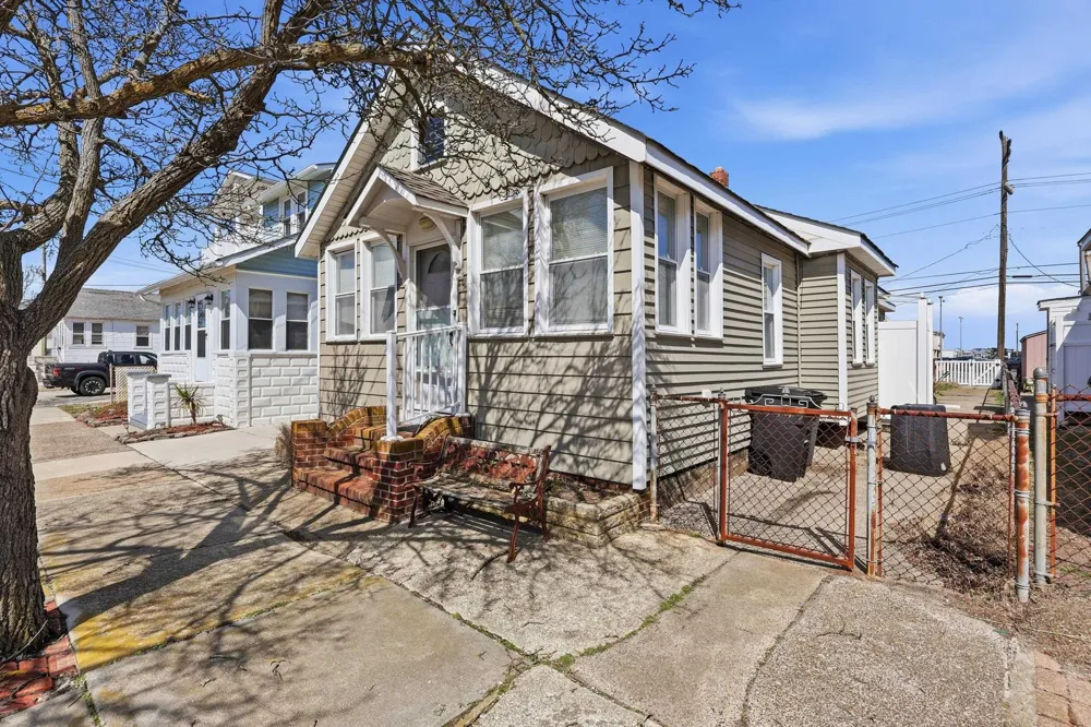 313 W Juniper Avenue Wildwood, NJ 08260
