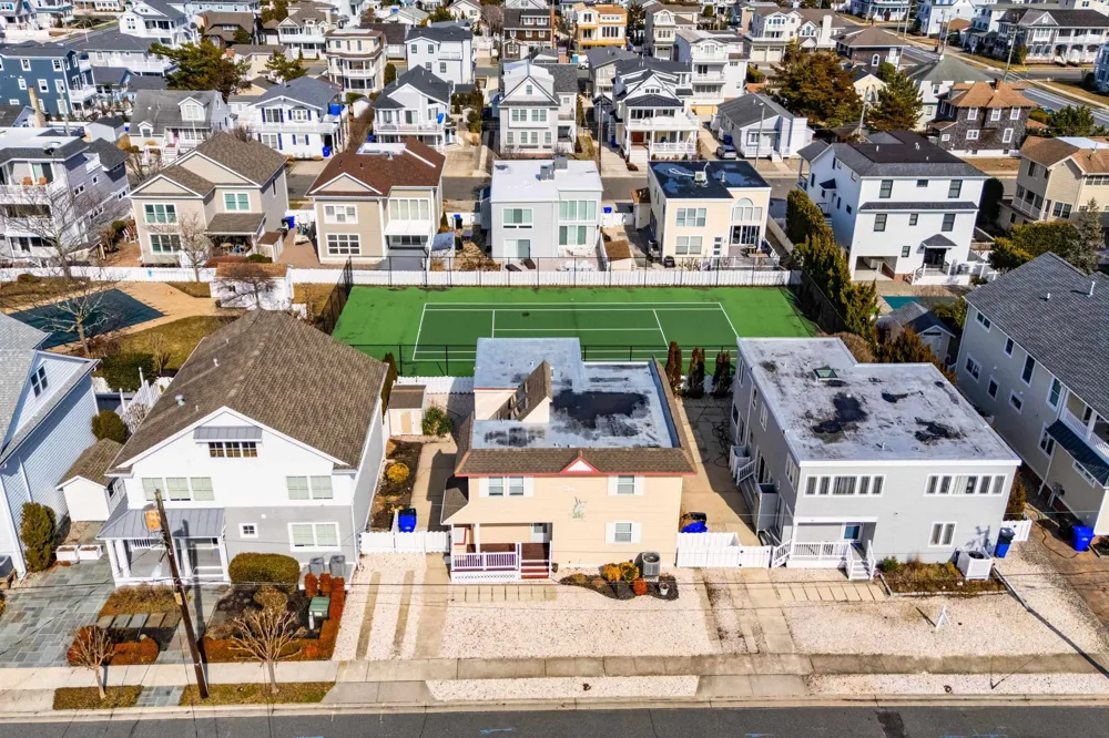 45 W 19th Street Avalon, NJ 08202