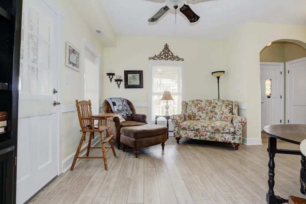 225-227 Windsor Avenue Cape May, NJ 08204