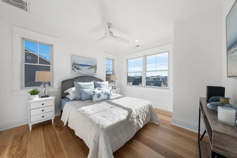 117 E Syracuse Avenue Wildwood Crest, NJ 08260