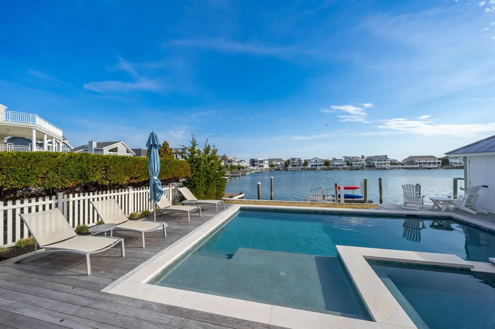 19 Sea Gull Drive Avalon, NJ 08202